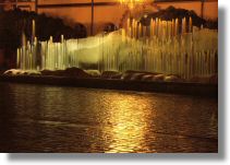 today_fountain_night.jpg