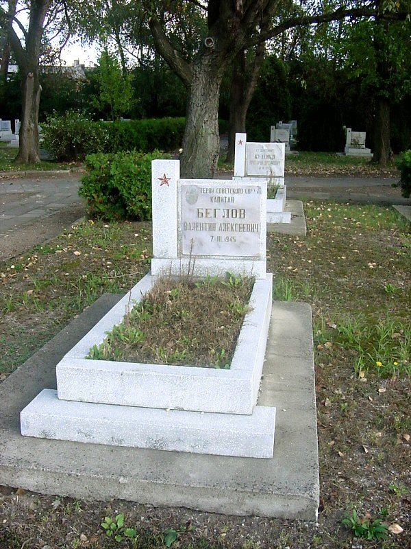 today_soviet_cemetary1.jpg