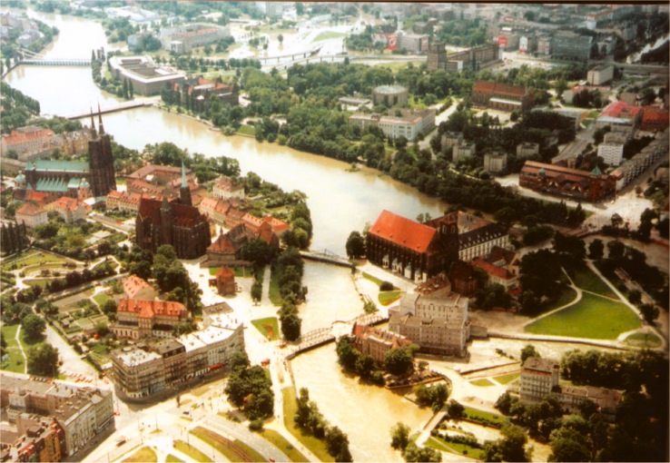 flood_ostrow_aerial.jpg