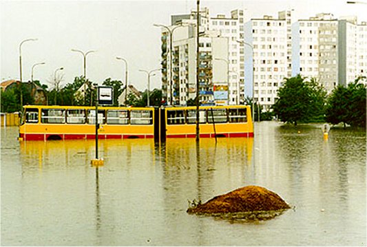 flood_tram.jpg