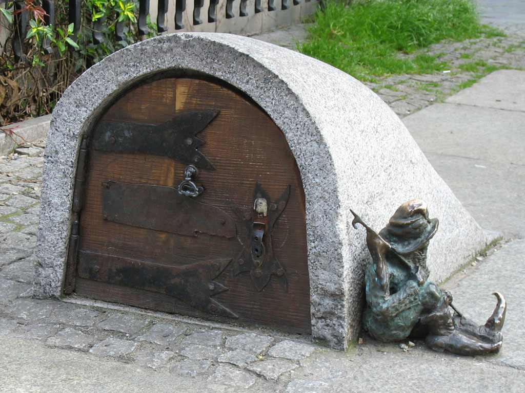wroclaw_krasnal_straznik.jpg