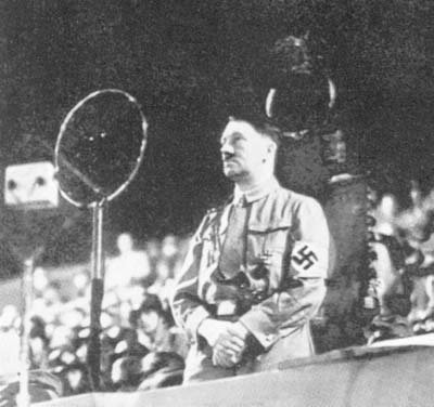adolf_1933_hala.jpg